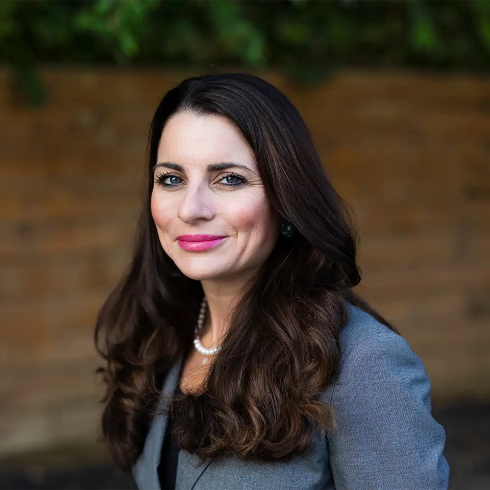 Maureen Hergenroether headshot